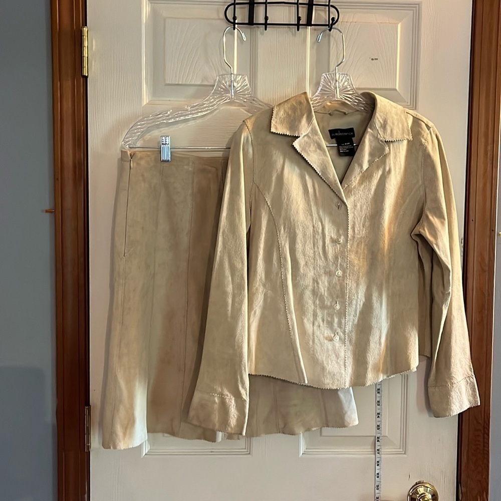 Suedessence-petiteM(6)-Tan-100% leather suede,two piece set, shirt & midi skirt.